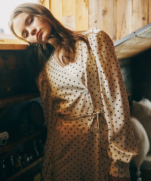 Chico（チコ）の「【SALON by Chico限定】ボリューム袖ドットコンビネゾン（ワンピース・レディース・ホワイト/ブラック・FREE）」の18枚目の写真