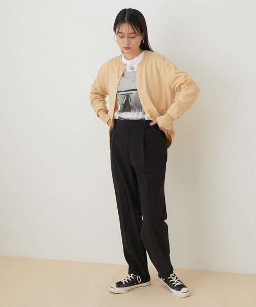 ADAM ET ROPE'（アダムエロペ）の「【アウトレット店舗・WEB限定】エコベロクルーネックカーディガン（カーディガン/ボレロ・レディース・ブラック/ベージュ/クリーム・FREE）」の5枚目の写真