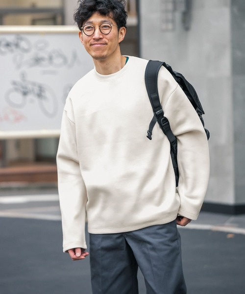 ITEMS URBANRESEARCH（アイテムズ アーバンリサーチ）の「ライトダンボールクルーネックプルオーバー（スウェット・メンズ・ブルー/ブラック/ベージュ/グレー・LARGE/MEDIUM）」の9枚目の写真