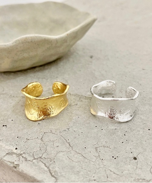 blatto(ブラット)の「【blatto 925silver】925シルバー ウエーブ デザイン リング ゴールド(K18メッキ仕様) シルバー(プラチナメッキ仕様)(リング・メンズ・シルバー/ゴールド・FREE)」の6枚目の写真