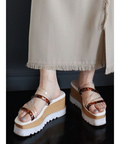 MURUA（ムルーア）の「スクエアチューブサンダル（サンダル・レディース・ホワイト/ブラック・35/36/37）」の8枚目の写真