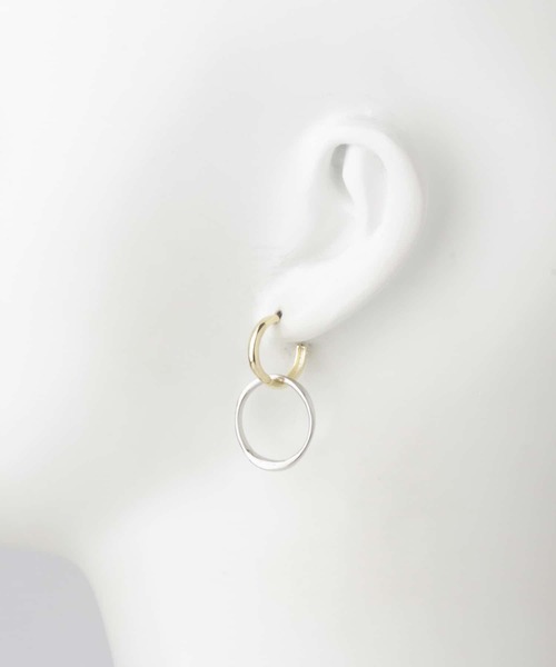 URBAN RESEARCH DOORS（アーバンリサーチドアーズ）の「リングミニフープピアス（ピアス（両耳用）・レディース・シルバー/ゴールド・ONE）」の3枚目の写真