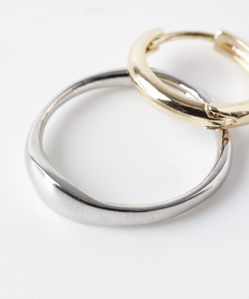 URBAN RESEARCH DOORS（アーバンリサーチドアーズ）の「リングミニフープピアス（ピアス（両耳用）・レディース・シルバー/ゴールド・ONE）」の6枚目の写真