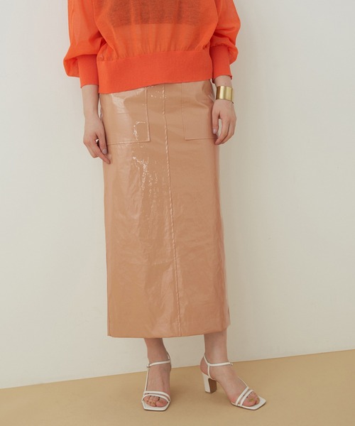 ADAM ET ROPE'（アダムエロペ）の「ラミネートスカート（スカート・レディース・ベージュ/オレンジ/グリーン・38/36）」の2枚目の写真