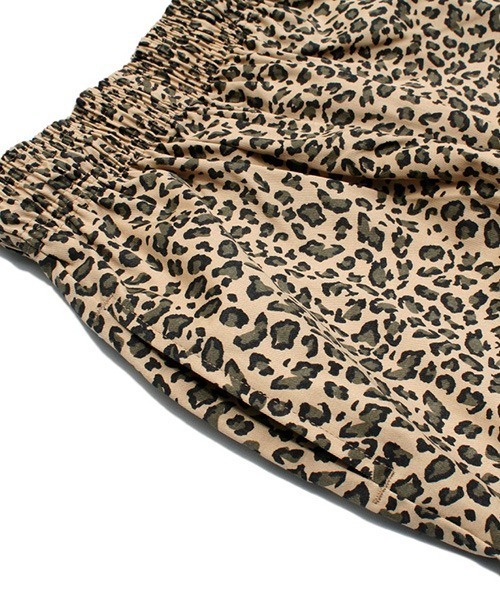 COOKMAN(クックマン)の「Cookman クックマン シェフショートパンツ ハーフパンツ イージーパンツ レオパード(その他パンツ・メンズ・レオパード・SMALL/MEDIUM/LARGE/X-LARGE)」の2枚目の写真