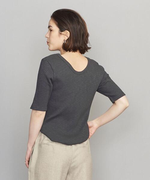 BEAUTY&YOUTH UNITED ARROWS（ビューティーアンドユースユナイテッドアローズ）の「BY スラブリブバックラウンドネックショートスリーブカットソー ◆（Tシャツ/カットソー・レディース・ホワイト/ダークグレー/ケリー・FREE）」の3枚目の写真