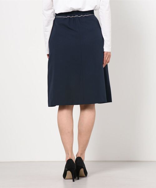 ASTORIA ODIER（アストリアオディール）の「パイピングフラップAラインスカート（スカート・レディース・ネイビー/ベージュ/ピンク/ラベンダー/ブラック/アイボリー/ワイン・MEDIUM/SMALL/X-SMALL/LARGE）」の14枚目の写真