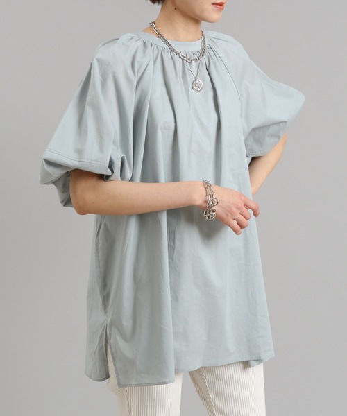 DouDou（ドゥドゥ）の「袖ボリューム切替5分袖ブラウス（シャツ/ブラウス・レディース・チャコールグレー/オフホワイト/ブルー・FREE）」の6枚目の写真