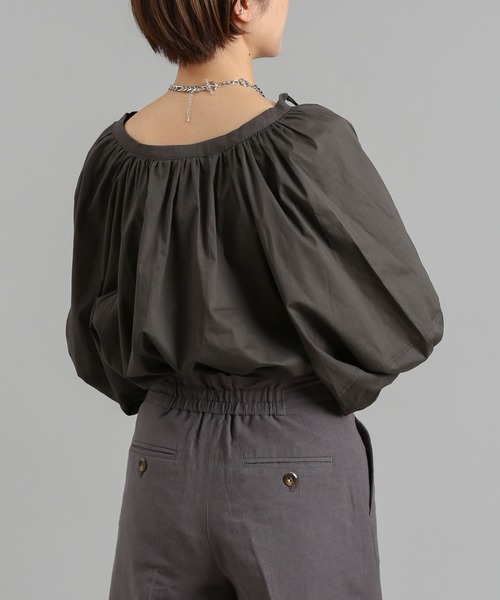DouDou（ドゥドゥ）の「袖ボリューム切替5分袖ブラウス（シャツ/ブラウス・レディース・チャコールグレー/オフホワイト/ブルー・FREE）」の22枚目の写真