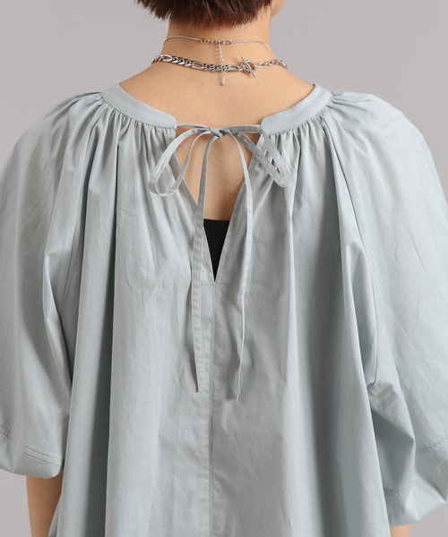 DouDou（ドゥドゥ）の「袖ボリューム切替5分袖ブラウス（シャツ/ブラウス・レディース・チャコールグレー/オフホワイト/ブルー・FREE）」の8枚目の写真