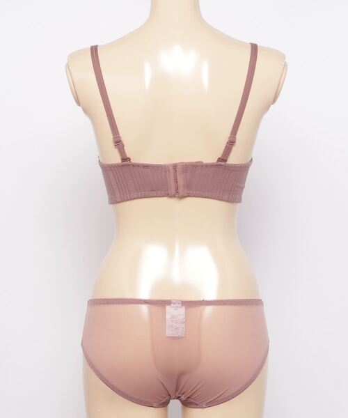 SFW（エスエフダブリュー）の「ノンワイヤー ドレッシークロス ブラ＆ショーツ セット（ブラ&ショーツ・レディース・ブラック/ブルーグレー/ベージュ/ピンク系/ワインレッド・S/M/L/LL）」の9枚目の写真