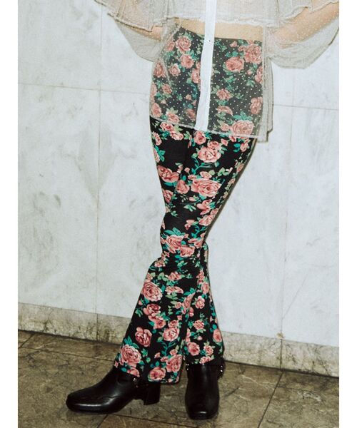 jouetie（ジュエティ）の「イージーフィットフレアパンツ（その他パンツ・レディース・ブラック/カーキ/ブルー/その他1/その他2・SMALL/MEDIUM/LARGE）」の5枚目の写真