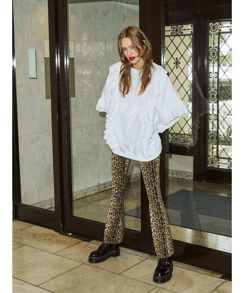 jouetie（ジュエティ）の「イージーフィットフレアパンツ（その他パンツ・レディース・ブラック/カーキ/ブルー/その他1/その他2・SMALL/MEDIUM/LARGE）」の7枚目の写真