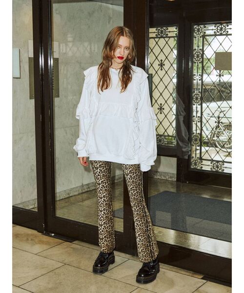 jouetie（ジュエティ）の「イージーフィットフレアパンツ（その他パンツ・レディース・ブラック/カーキ/ブルー/その他1/その他2・SMALL/MEDIUM/LARGE）」の10枚目の写真