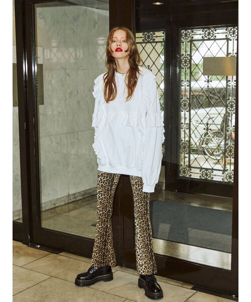 jouetie（ジュエティ）の「イージーフィットフレアパンツ（その他パンツ・レディース・ブラック/カーキ/ブルー/その他1/その他2・SMALL/MEDIUM/LARGE）」の11枚目の写真