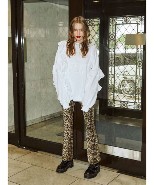 jouetie（ジュエティ）の「イージーフィットフレアパンツ（その他パンツ・レディース・ブラック/カーキ/ブルー/その他1/その他2・SMALL/MEDIUM/LARGE）」の12枚目の写真