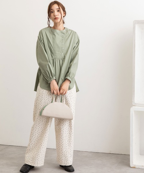 POU DOU DOU（プードゥドゥ）の「ノーカラービブヨークシャツ（シャツ/ブラウス・レディース・アイボリー/ミント/ネイビー・3）」の10枚目の写真