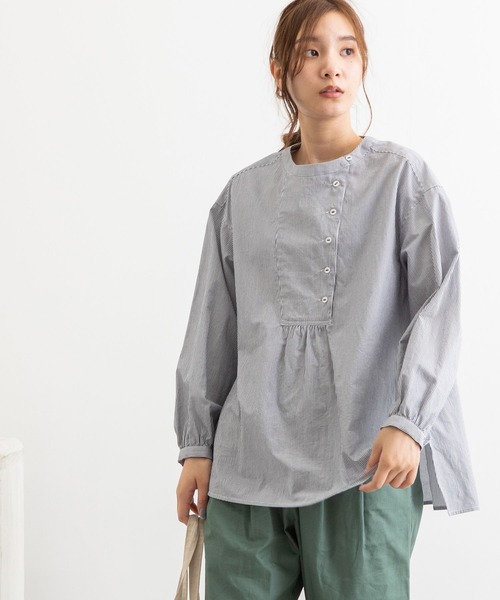 POU DOU DOU（プードゥドゥ）の「ノーカラービブヨークシャツ（シャツ/ブラウス・レディース・アイボリー/ミント/ネイビー・3）」の11枚目の写真