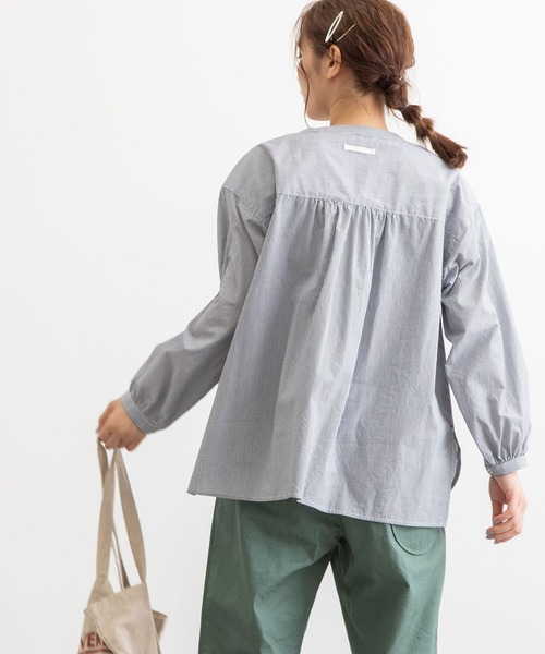 POU DOU DOU（プードゥドゥ）の「ノーカラービブヨークシャツ（シャツ/ブラウス・レディース・アイボリー/ミント/ネイビー・3）」の13枚目の写真