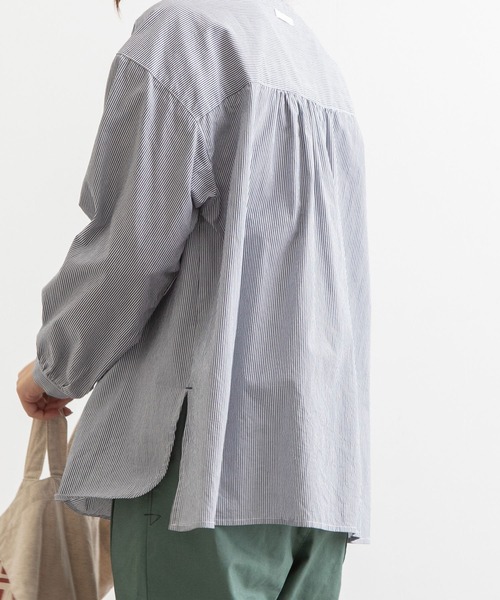 POU DOU DOU（プードゥドゥ）の「ノーカラービブヨークシャツ（シャツ/ブラウス・レディース・アイボリー/ミント/ネイビー・3）」の17枚目の写真