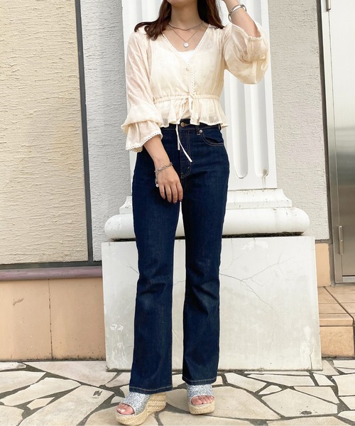 apres jour(アプレジュール)の「シアー刺繍袖ボリュームカーデ【ZOZOTOWN限定アイテム】(シャツ/ブラウス・レディース・アイボリー/オフホワイト・X-LARGE/フリー)」の7枚目の写真