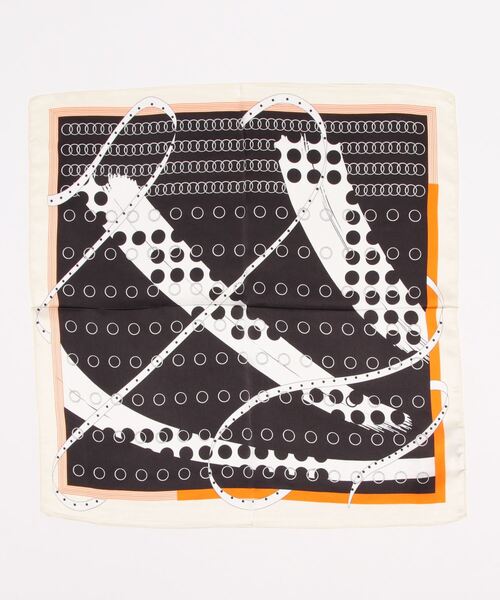 TONAL（トーナル）の「マルチドットシルクスカーフ（ストール/ショール・レディース・ブラック/ブルー・FREE）」の2枚目の写真