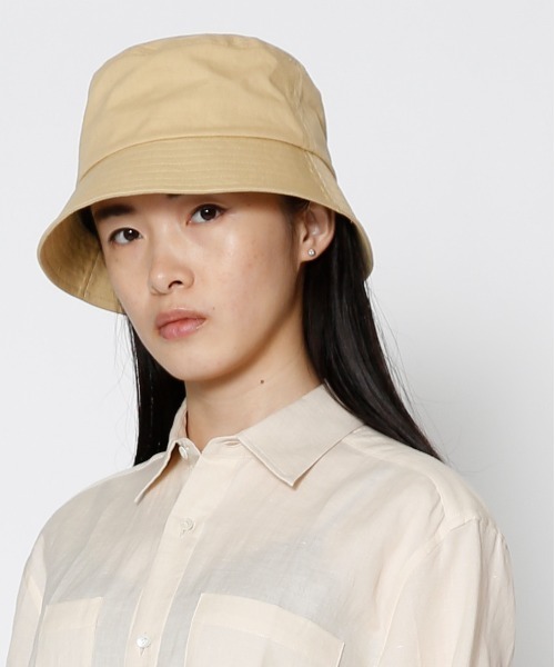 UNDECORATED（アンデコレイテッド）の「UNDECORATED アンデコレイテッド / ORGANIC CO TWILL HAT オーガニックコットン ツイル バケットハット / UDS22901A（ハット・メンズ・ベージュ/カーキ・1/3）」の2枚目の写真