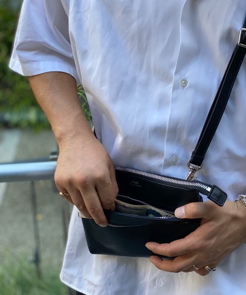 SEEKER(シーカー)の「【CITY】WATERPROOFサフィアーノレザー ウォレットショルダー SKB-021CT7(ショルダーバッグ・メンズ・ネイビー/グレイッシュベージュ/ブラック・FREE)」の6枚目の写真