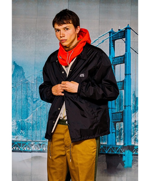 AlexanderLeeChang（アレキサンダーリーチャン）の「AlexanderLeeChang アレキサンダーリーチャン / YOSHI47 COACH JKT ビッグシルエットボアコーチジャケット / AC032108（ブルゾン・メンズ・ブラック/グリーン/ベージュ・1/3/2）」の4枚目の写真