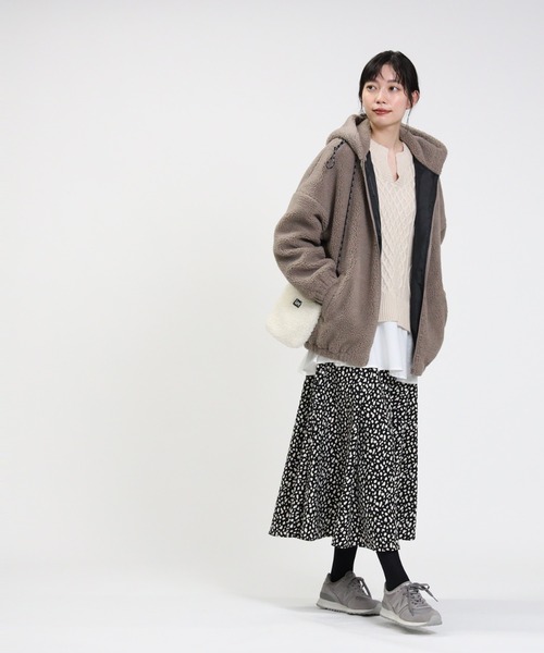 HONEYSUCKLE ROSE（ハニーサックルローズ）の「【HONEYSUCKLE ROSE】ボアフーディー（その他アウター・レディース・ブラック/オフホワイト/ライトグレー・L/M）」の15枚目の写真