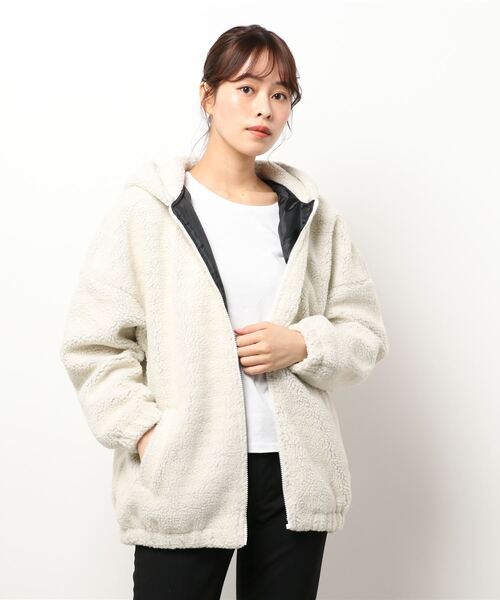 HONEYSUCKLE ROSE（ハニーサックルローズ）の「【HONEYSUCKLE ROSE】ボアフーディー（その他アウター・レディース・ブラック/オフホワイト/ライトグレー・L/M）」の10枚目の写真