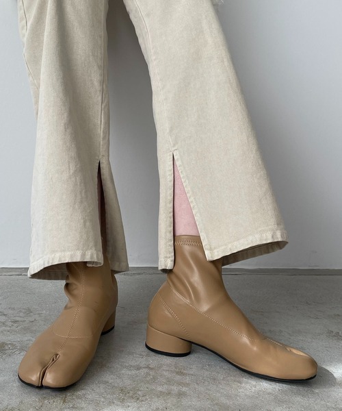 210nouve（トゥージュヌーブ）の「足袋ストレッチショートブーツ（ブーツ・レディース・ホワイト/ベージュ/ブラック/ブラウン・38/36/39/37）」の7枚目の写真