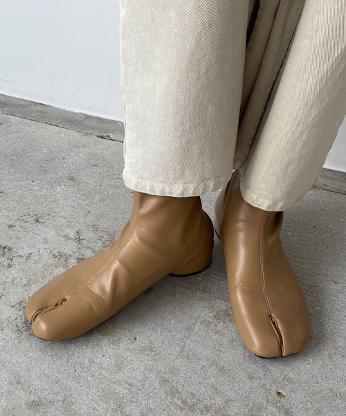 210nouve（トゥージュヌーブ）の「足袋ストレッチショートブーツ（ブーツ・レディース・ホワイト/ベージュ/ブラック/ブラウン・38/36/39/37）」の8枚目の写真