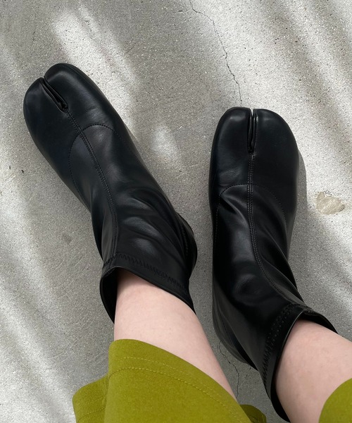 210nouve（トゥージュヌーブ）の「足袋ストレッチショートブーツ（ブーツ・レディース・ホワイト/ベージュ/ブラック/ブラウン・38/36/39/37）」の6枚目の写真