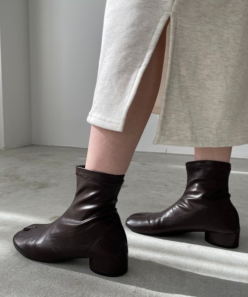 210nouve（トゥージュヌーブ）の「足袋ストレッチショートブーツ（ブーツ・レディース・ホワイト/ベージュ/ブラック/ブラウン・38/36/39/37）」の12枚目の写真