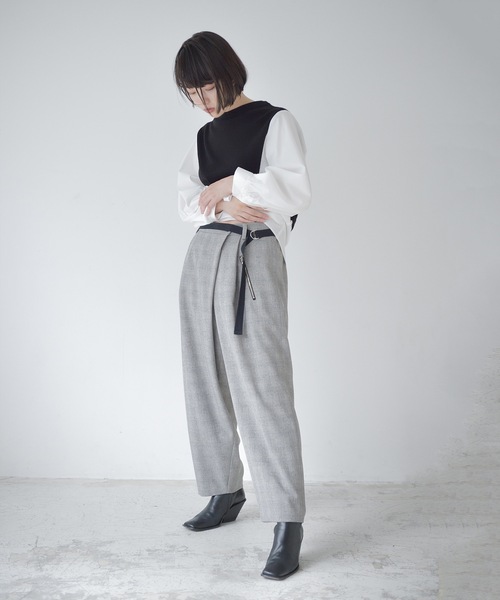 La SRIC（ラスリック）の「La SRIC / アシメタックテーパードPT（その他パンツ・レディース・ベージュ/グレー/ブルー・38）」の12枚目の写真