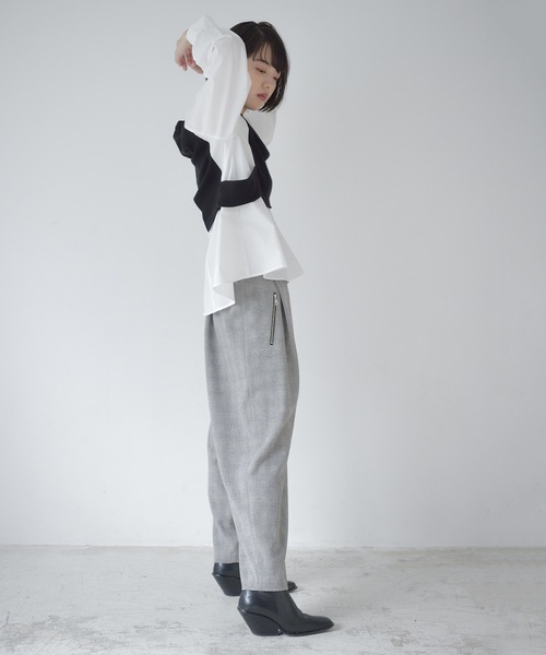 La SRIC（ラスリック）の「La SRIC / アシメタックテーパードPT（その他パンツ・レディース・ベージュ/グレー/ブルー・38）」の8枚目の写真