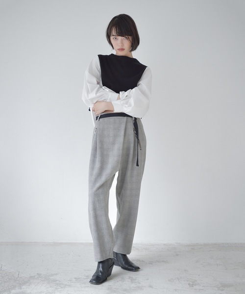 La SRIC（ラスリック）の「La SRIC / アシメタックテーパードPT（その他パンツ・レディース・ベージュ/グレー/ブルー・38）」の15枚目の写真