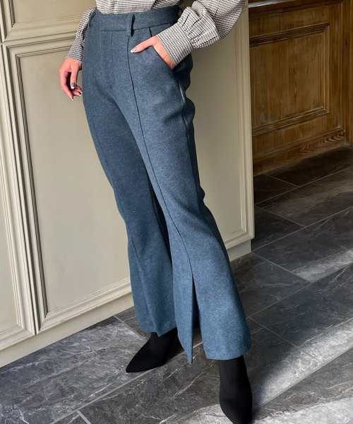 JUNOAH（ジュノア）の「ウールタッチスリットフレアパンツ（その他パンツ・レディース・ブラック/ブラウン/ブルー/グレイッシュベージュ/テラコッタ・MEDIUM/LARGE/X-LARGE）」の11枚目の写真