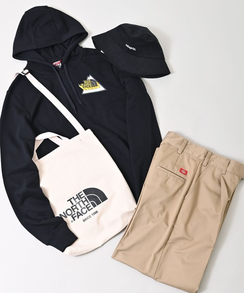 THE NORTH FACE（ザノースフェイス）の「THE NORTH FACE(ザ・ノース・フェイス) トライアングルロゴ スウェットパーカー（パーカー・レディース・ホワイト/ブラック/グリーン・S/M/L/XL/XS/XXL）」の4枚目の写真
