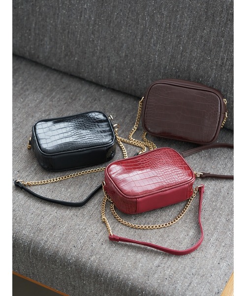 earth music&ecology（アースミュージックアンドエコロジー）の「スクエアミニショルダー＊（ショルダーバッグ・レディース・レッド/ブラック/ブラウン・FREE）」の20枚目の写真