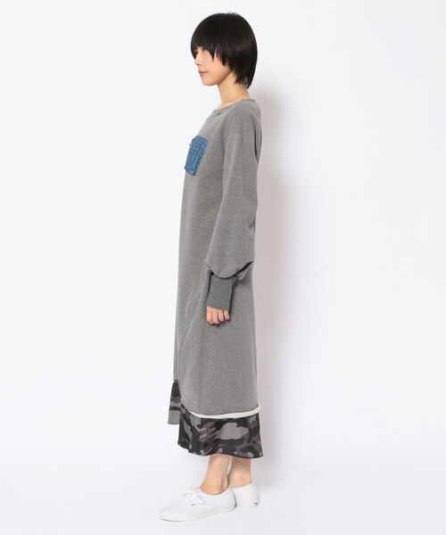 AVIREX（アヴィレックス）の「LAYERED STYLE DENIM&CAMOUFLAGE ONEPIECE DRESS/ レイヤードスタイル デニム＆カモフラージュワンピース（ワンピース・レディース・タン/チャコール・FREE）」の4枚目の写真