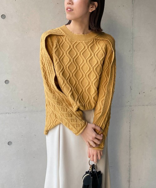 CAPRICIEUX LE'MAGE（カプリシューレマージュ）の「フリル袖ダイヤ柄プルオーバー（ニット/セーター・レディース・チャコールグレー/イエロー/ホワイト系その他・FREE）」の3枚目の写真