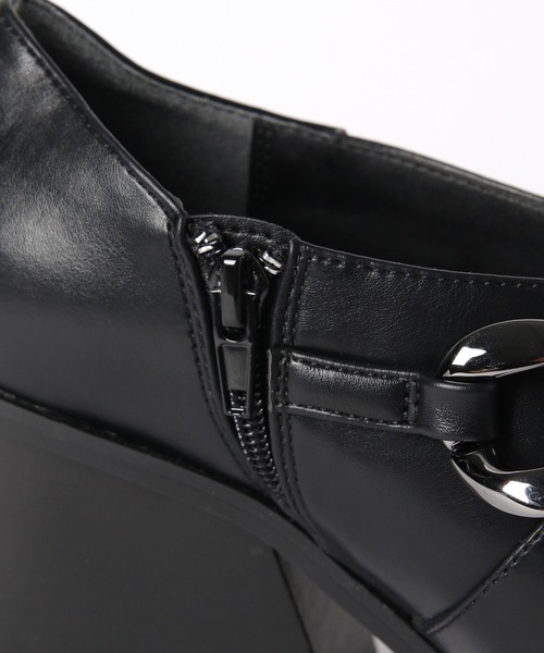 PAGEBOY（ページボーイ）の「チェーンオープントゥシューズ（パンプス・レディース・ブラック/オフホワイト・L/M）」の20枚目の写真