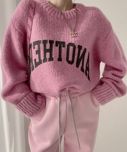 MAISON DE THERESE（メゾン ド テレーズ）の「ANOTHERロゴ入り　クルーネックニットトップス（ニット/セーター・レディース・ベージュ/グリーン/アイボリー/ピンク/グレー・FREE）」の5枚目の写真