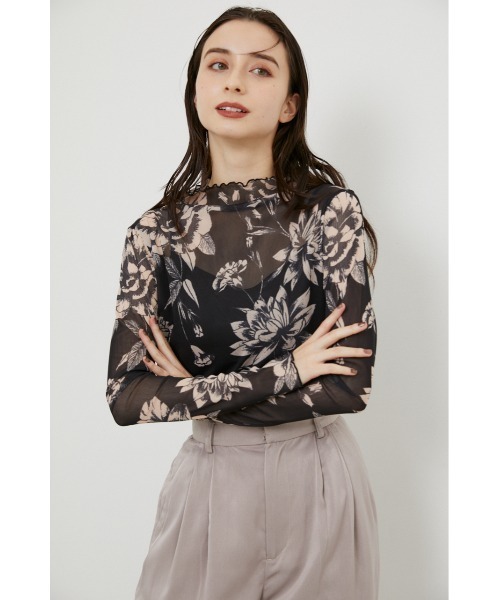 rienda（リエンダ）の「ピクセルフラワーチュールトップス（Tシャツ/カットソー・レディース・ブラック/ベージュ/アイボリー・FREE）」の3枚目の写真