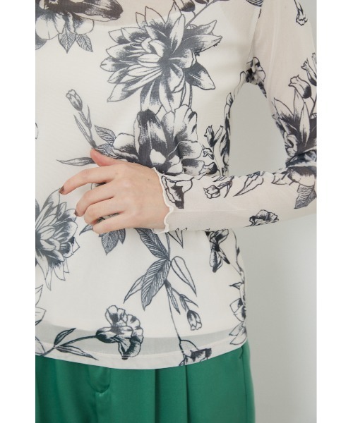 rienda（リエンダ）の「ピクセルフラワーチュールトップス（Tシャツ/カットソー・レディース・ブラック/ベージュ/アイボリー・FREE）」の4枚目の写真
