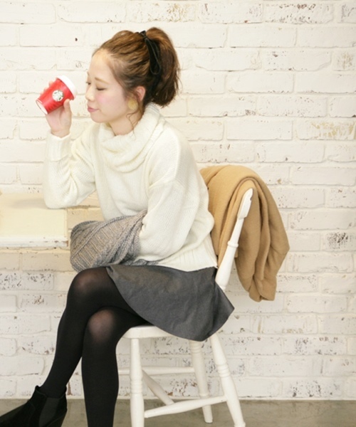 Chico（チコ）の「オフタートルニットP/O（ニット/セーター・レディース・ブラック/サーモンピンク/ホワイト/グレー・FREE）」の7枚目の写真