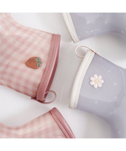 apres les cours（アプレレクール）の「GIRL'Sレインシューズ(いちご柄・花柄)（レインシューズ・キッズ・ピンク/ラベンダー・15 /18/17/19/14/16）」の9枚目の写真