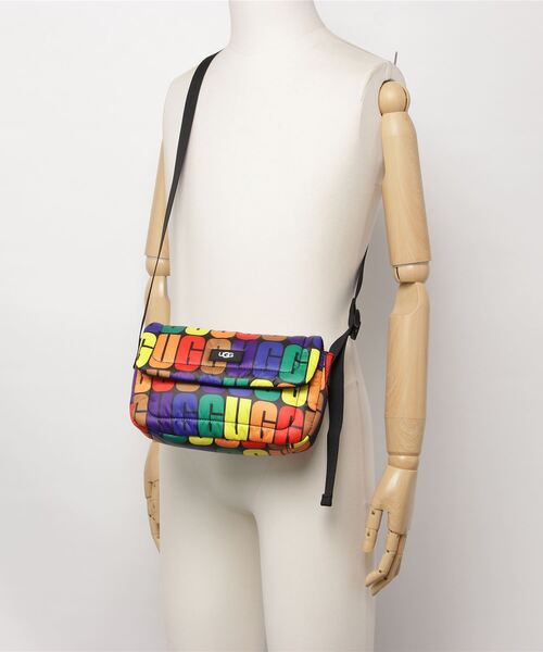 UGG（アグ）の「UGG DALTON CROSSBODY NYLON PRIDE / アグ ダルトン クロスボディ ナイロン プライド（ショルダーバッグ・メンズ・マルチ・ONE SIZE）」の5枚目の写真